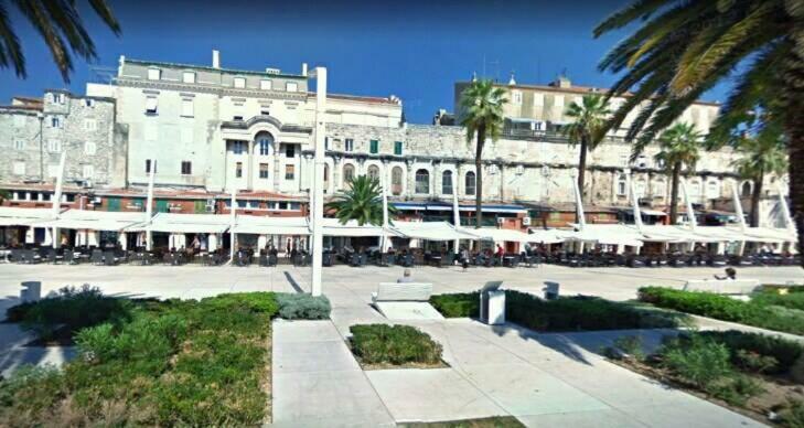 A Small Apartment For A Great Vacation "Ludi" Split Exterior photo