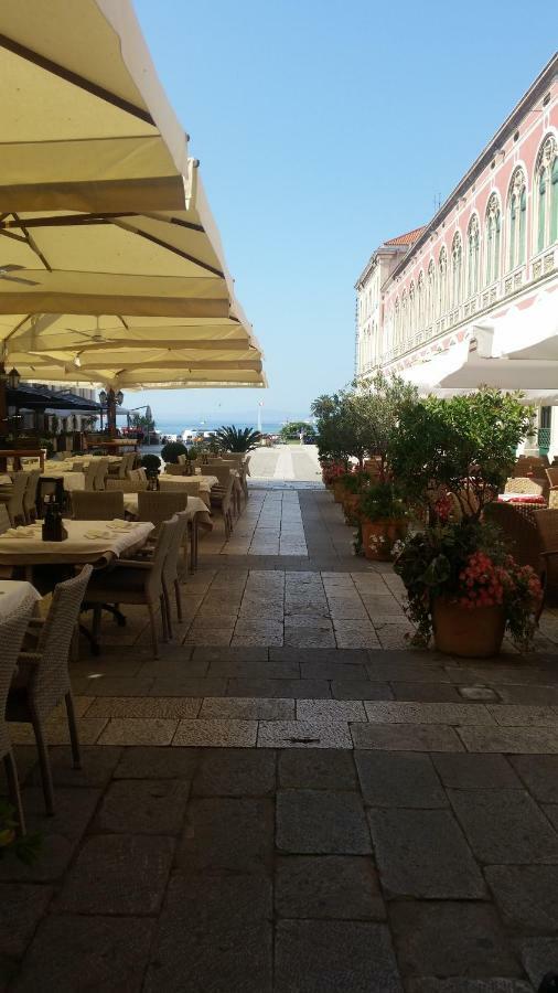 A Small Apartment For A Great Vacation "Ludi" Split Exterior photo
